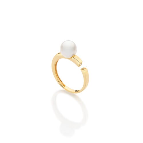 Anel ouro amarelo pérola e detalhe diamantes 