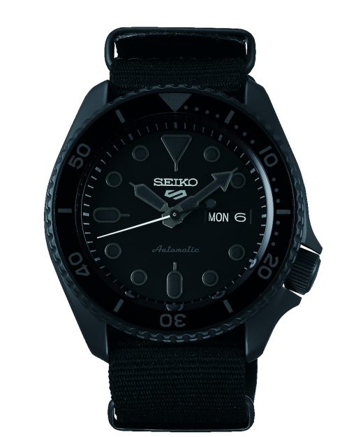 Relógio automático, caixa aço preto, mostrador preto, calendário, pulseira tecido preto.